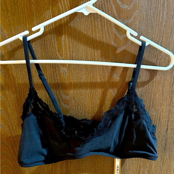 SKIMS Black Bralette/Undies Intimates Bundle - Picture 2 of 7